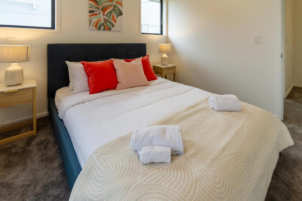 Peaceful Park View Townhouse 2 Bed W/Carpark Apartment Christchurch Bagian luar foto
